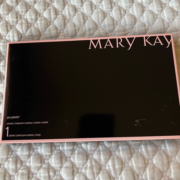Mary Kay Pro Palette